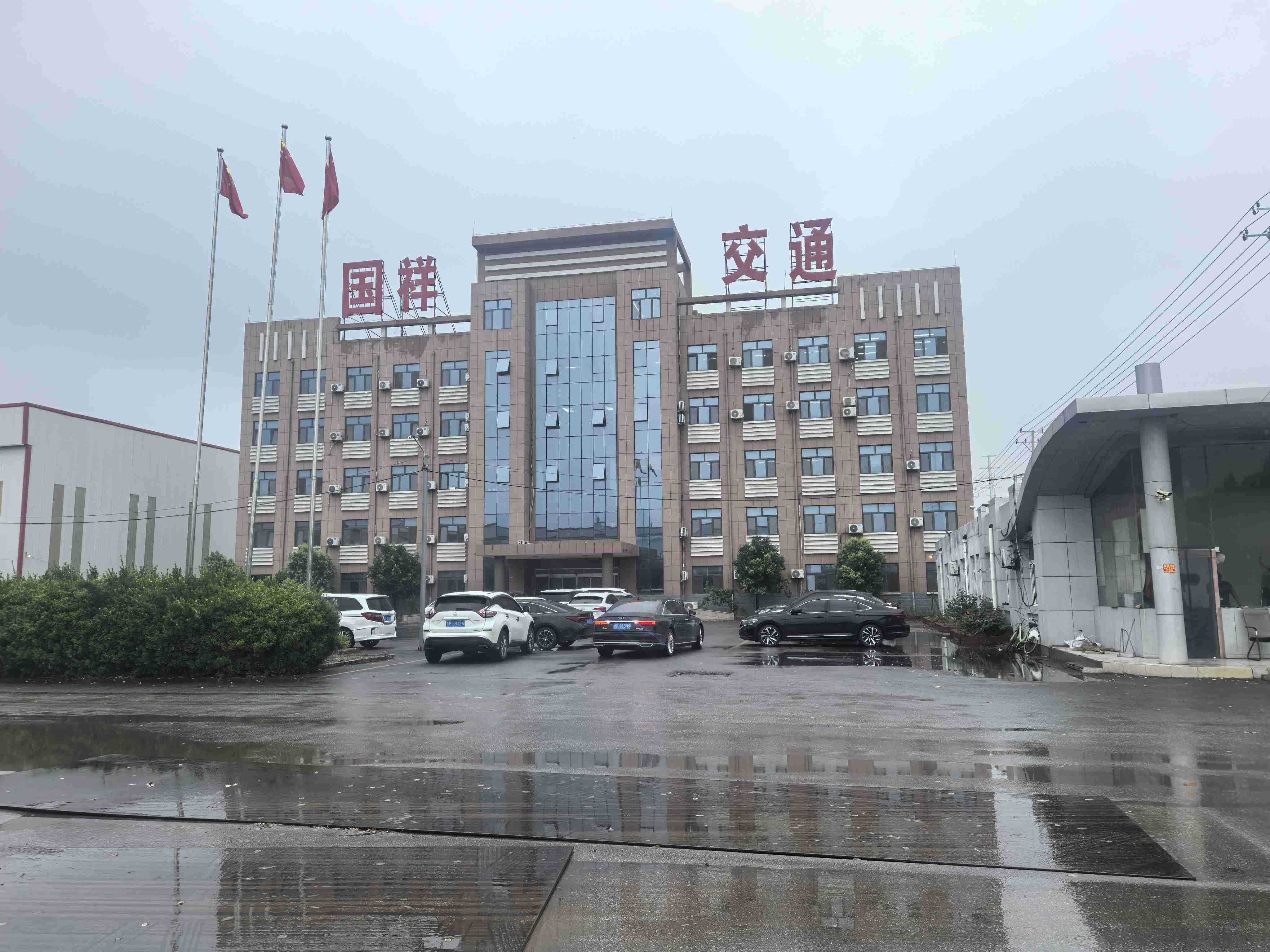 平凉市波形护栏板浸塑波形护栏 - 方案